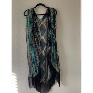 Patterned shawl. One size. New.